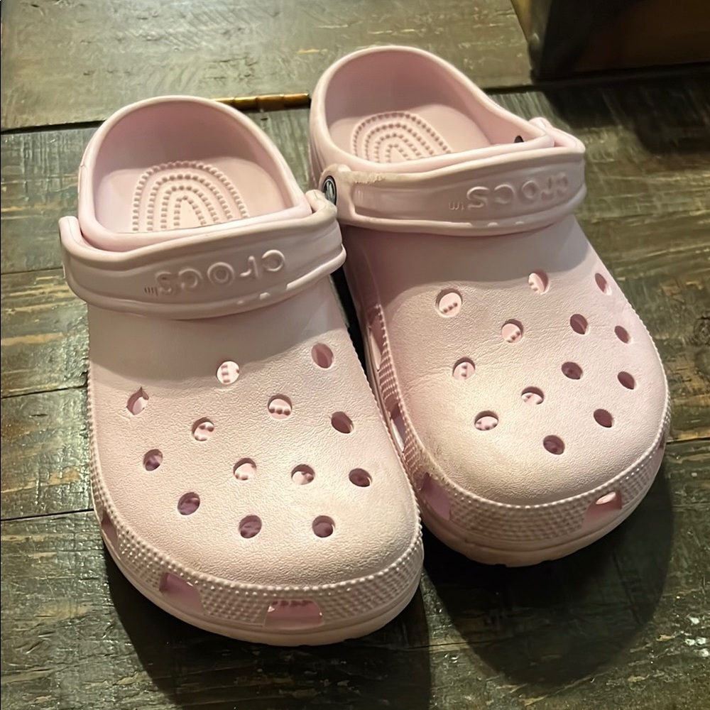 CROCS light Pink Sandals with Ventilation and Heel Strap